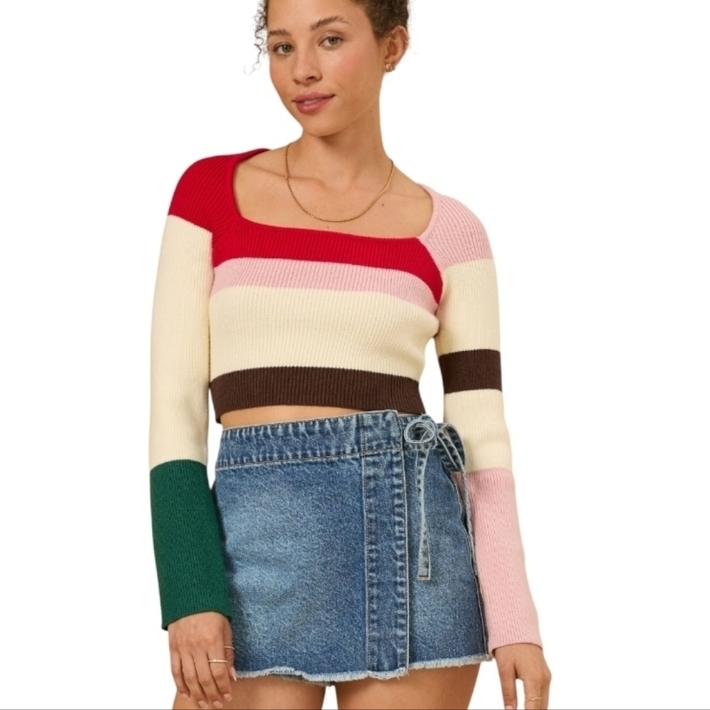 Le Lis NWT Colorblock Knit Cropped Sweater